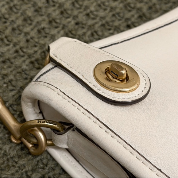 Coach Swinger 20 Leather Bag with Shoulder and Chain Strap - Picture 8 of 10